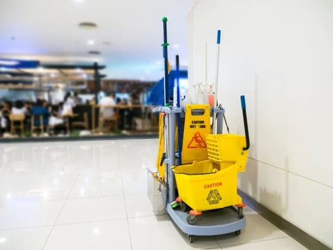 STATION WORK CLEANING